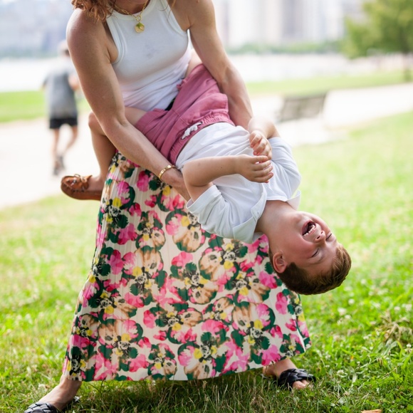 Le Superbe Pleated Floral Print Skirt and Tied Up Tee XS - Picture 6 of 6